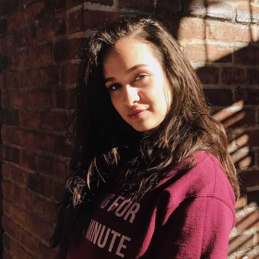 Meet your Posher, Isabella